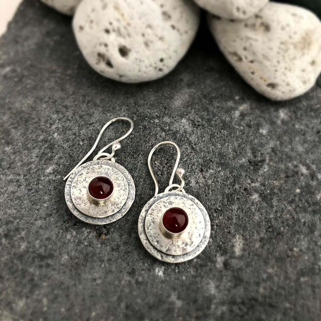danglesround3a-jpg-1623152173.jpg