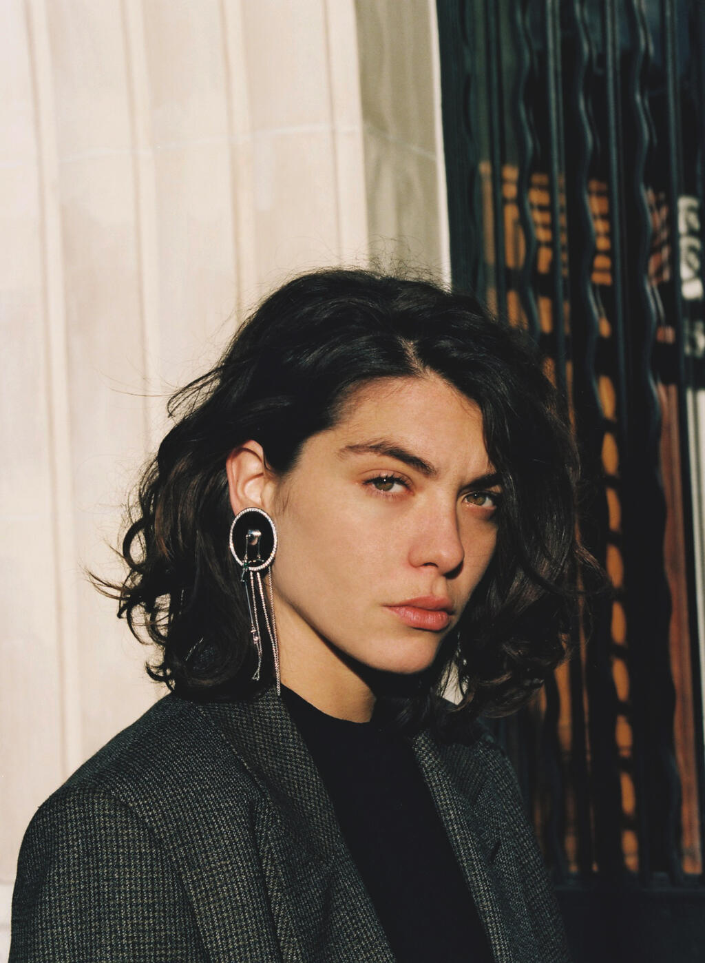 12143_extra1.jpg
