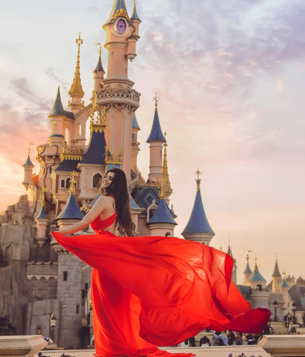 salome-olkarny-rouge-disney-600-kb-jpg-1608490126.jpg