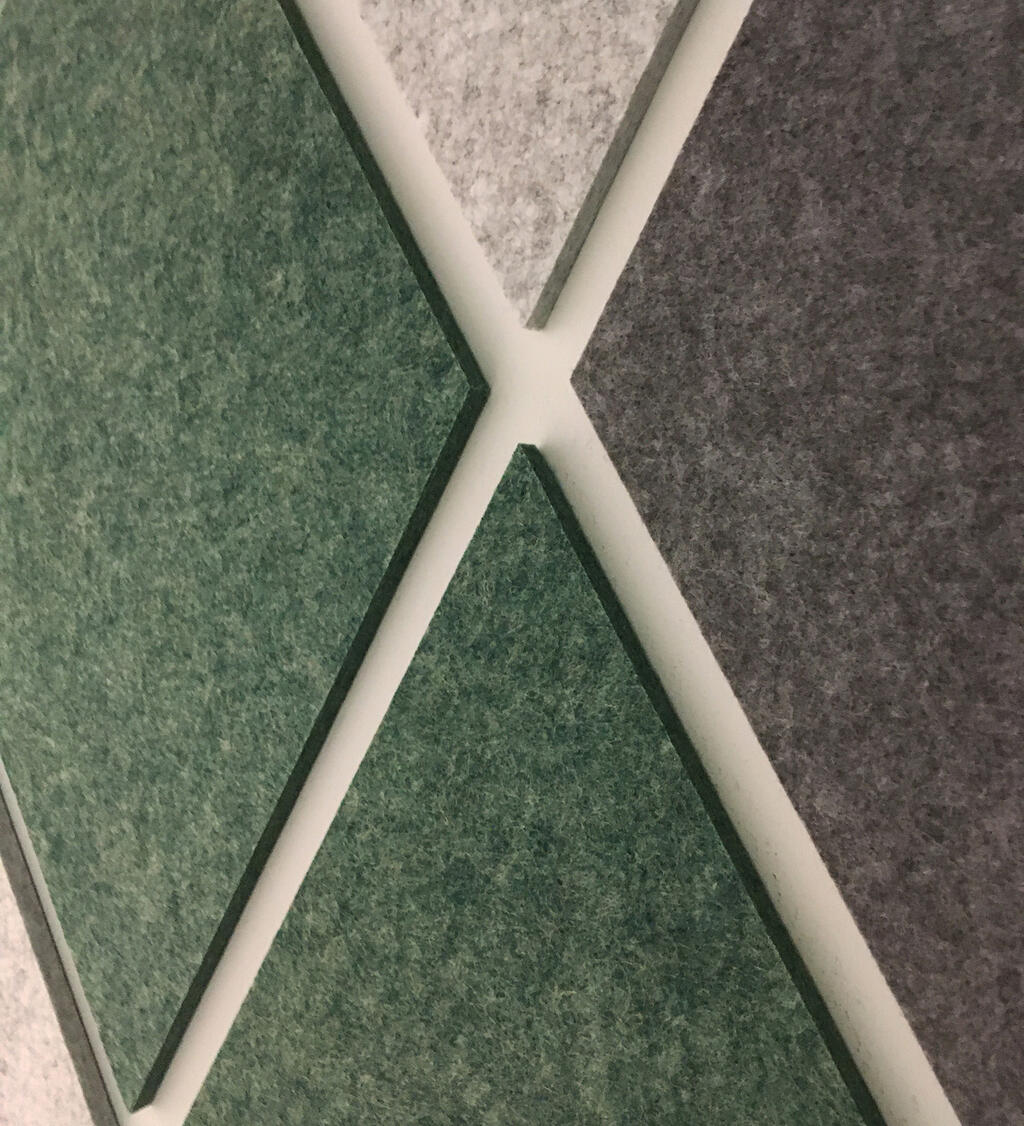petfelt-wall-green-jpg-1604311915.jpg