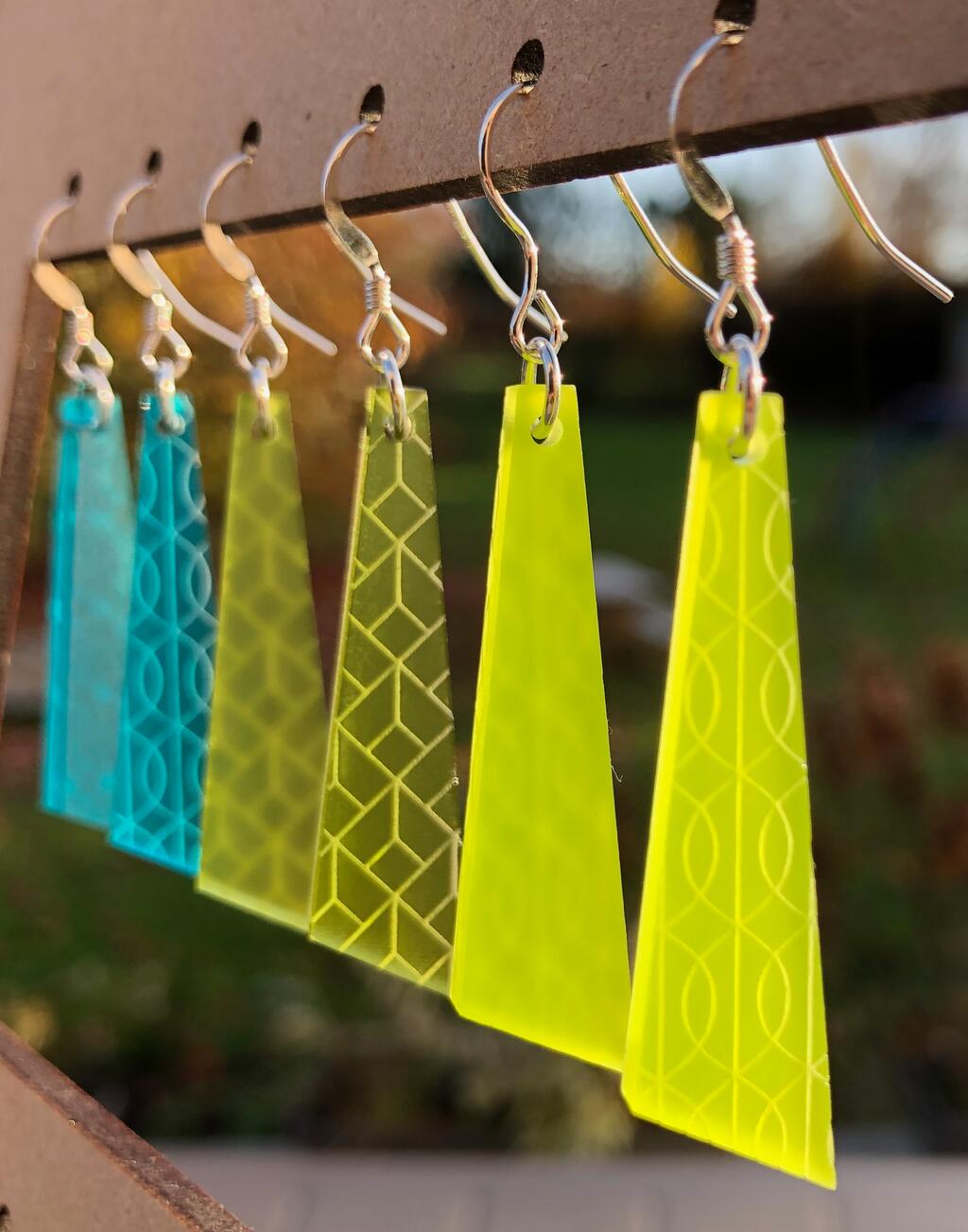 polygonal-plexi-jpeg-1595000713.jpeg