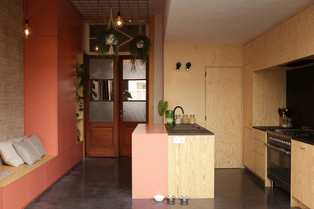 keuken-in-pools-grenen-en-lakwerk-jpg-1600511614.jpg