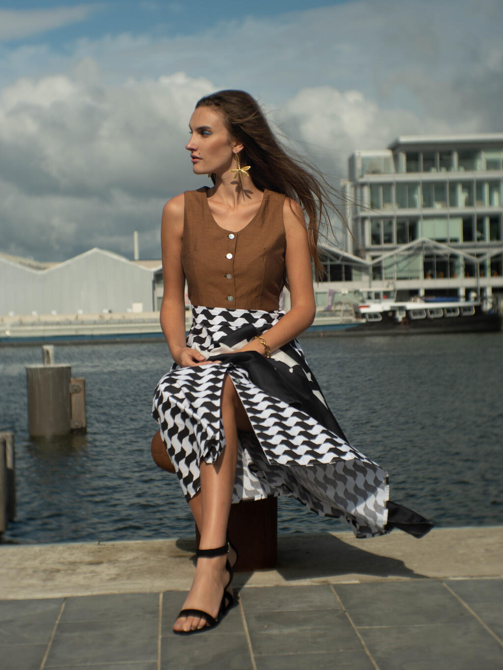 vanm-ecofriendly-sustainable-madeinbelgium-campaign-antwerp-women-fashion-jpg-1620832294.jpg