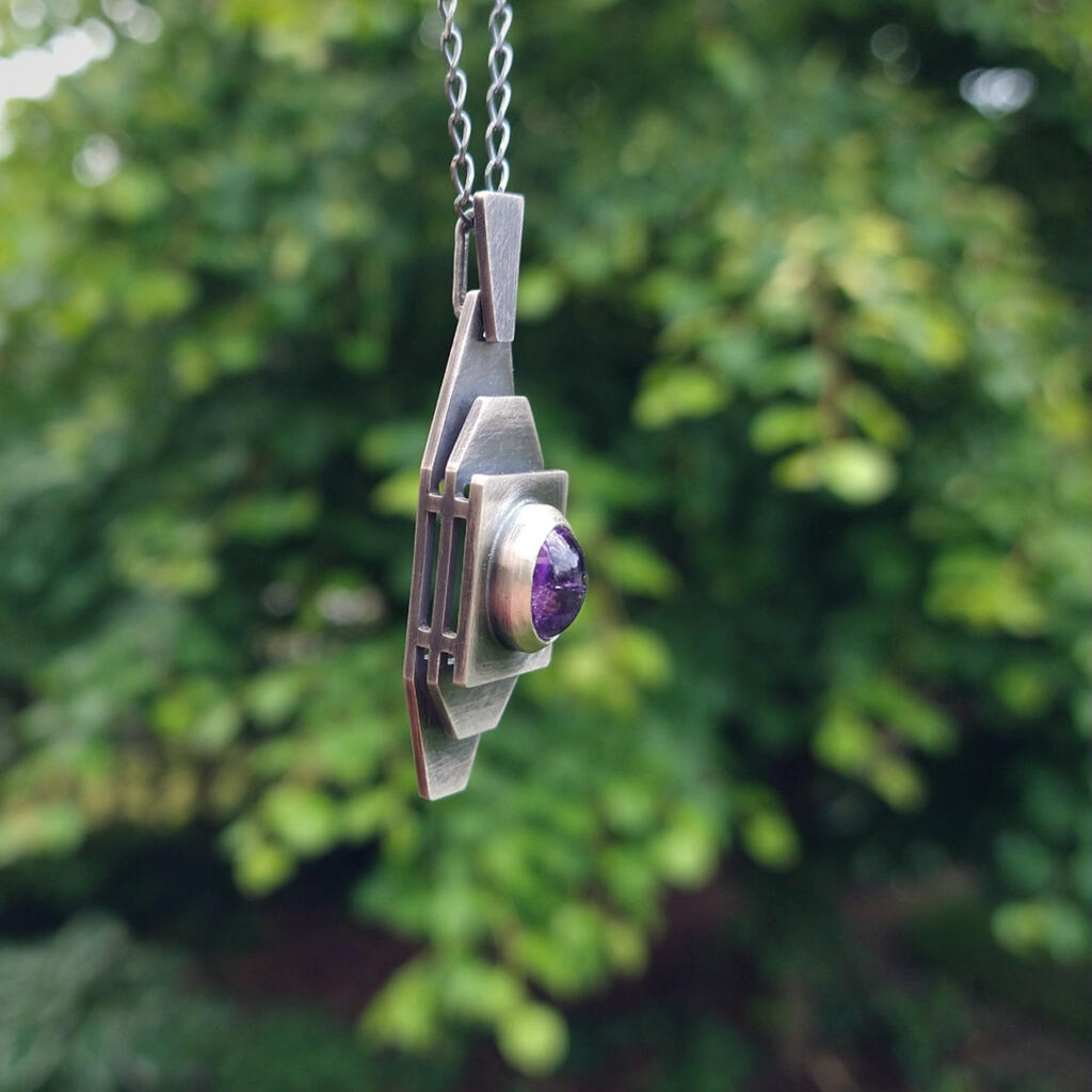hangeramethyst1.jpg